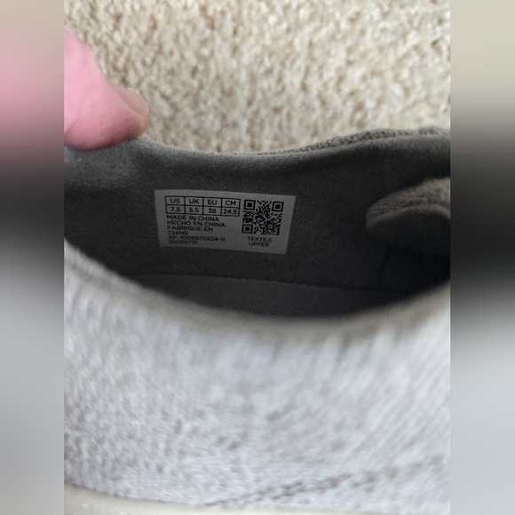 New With Tags TOMS womens 7.5 Kameron Lace Up Two Tone Gray Shoes - Picture 3 of 8